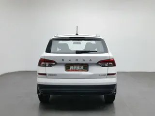 Skoda Kamiq 2023 купить из Китая, цена 1 060 000 ₽ — Suifenhe Auto