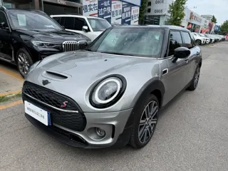 MINI CLUBMAN 2024 купить из Китая, цена 6 176 000 ₽ — Suifenhe Auto