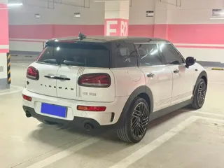 MINI CLUBMAN 2024 купить из Китая, цена 6 858 000 ₽ — Suifenhe Auto