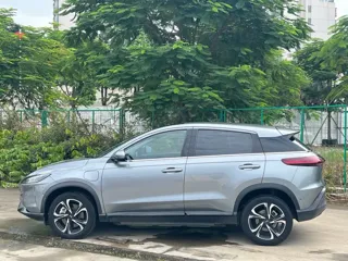 XPeng G3 2020 купить из Китая, цена 2 937 000 ₽ — Suifenhe Auto