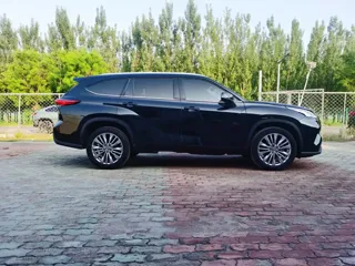 Toyota Highlander 2024 купить из Китая, цена 4 823 000 ₽ — Suifenhe Auto