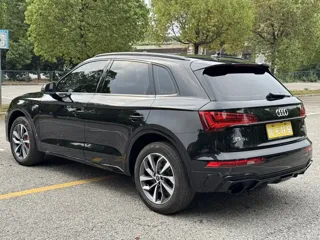 Audi Q5 2024 купить из Китая, цена 5 405 000 ₽ — Suifenhe Auto