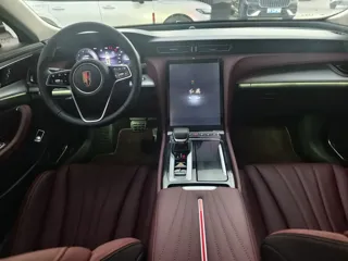 Hongqi H5 2025 купить из Китая, цена 3 050 000 ₽ — Suifenhe Auto