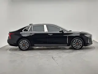 Hongqi H5 2025 купить из Китая, цена 3 458 000 ₽ — Suifenhe Auto