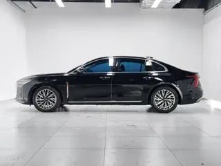 Hongqi H5 2024 купить из Китая, цена 3 156 000 ₽ — Suifenhe Auto
