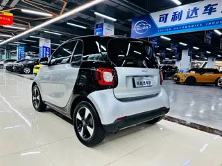 smart fortwo 2018 купить из Китая, цена 1 352 000 ₽ — Suifenhe Auto