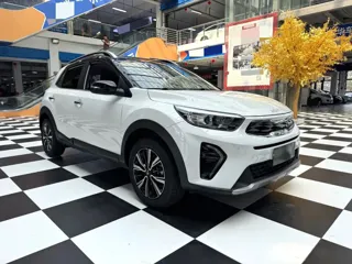 Kia Stonic 2022 купить из Китая, цена 1 457 000 ₽ — Suifenhe Auto