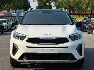 Kia Stonic 2023 купить из Китая, цена 1 443 000 ₽ — Suifenhe Auto