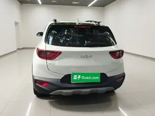Kia Stonic 2026 купить из Китая, цена 1 574 000 ₽ — Suifenhe Auto