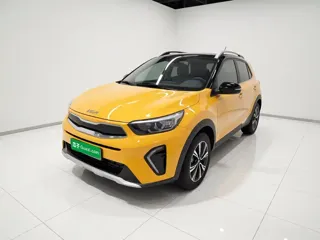 Kia Stonic 2022 купить из Китая, цена 1 280 000 ₽ — Suifenhe Auto