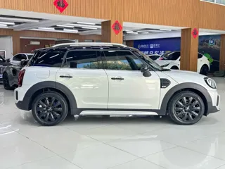MINI COUNTRYMAN 2022 купить из Китая, цена 2 223 000 ₽ — Suifenhe Auto