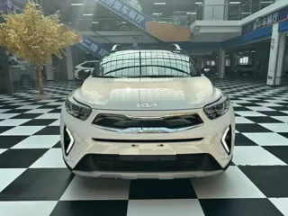 Kia Stonic 2022 купить из Китая, цена 1 352 000 ₽ — Suifenhe Auto