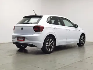 Volkswagen Polo 2020 купить из Китая, цена 1 316 000 ₽ — Suifenhe Auto
