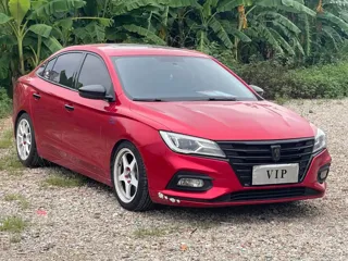 Roewe i5 2018 купить из Китая, цена 960 000 ₽ — Suifenhe Auto