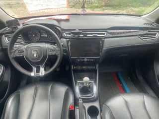 Roewe i5 2018 купить из Китая, цена 960 000 ₽ — Suifenhe Auto