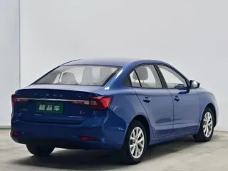 Roewe i5 2019 купить из Китая, цена 944 000 ₽ — Suifenhe Auto