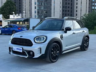 MINI COUNTRYMAN 2022 купить из Китая, цена 3 058 000 ₽ — Suifenhe Auto