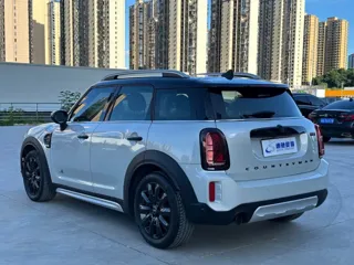 MINI COUNTRYMAN 2022 купить из Китая, цена 3 058 000 ₽ — Suifenhe Auto