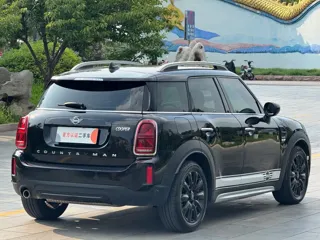MINI COUNTRYMAN 2021 купить из Китая, цена 1 864 000 ₽ — Suifenhe Auto