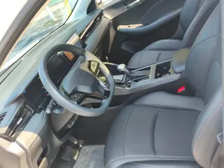 Roewe i5 2025 купить из Китая, цена 1 291 000 ₽ — Suifenhe Auto