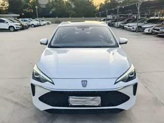 Roewe i5 2023 купить из Китая, цена 1 085 000 ₽ — Suifenhe Auto