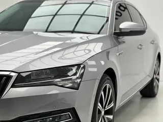 Skoda Superb 2023 купить из Китая, цена 2 465 000 ₽ — Suifenhe Auto