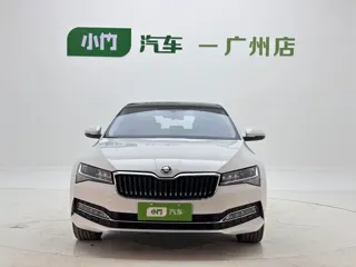 Skoda Superb 2023 купить из Китая, цена 2 282 000 ₽ — Suifenhe Auto