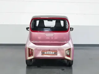 Baojun E200 2020 купить из Китая, цена 732 000 ₽ — Suifenhe Auto