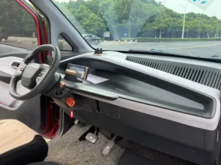 Baojun E200 2020 купить из Китая, цена 714 000 ₽ — Suifenhe Auto