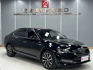 Skoda Superb 2023 купить из Китая, цена 2 426 000 ₽ — Suifenhe Auto