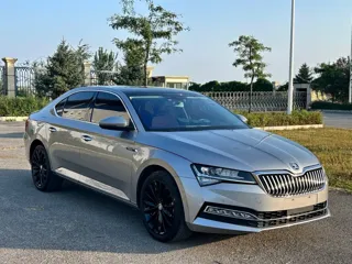 Skoda Superb 2023 купить из Китая, цена 2 988 000 ₽ — Suifenhe Auto