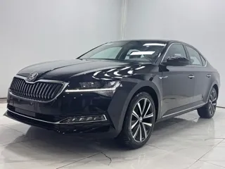 Skoda Superb 2023 купить из Китая, цена 2 778 000 ₽ — Suifenhe Auto