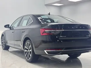 Skoda Superb 2023 купить из Китая, цена 2 778 000 ₽ — Suifenhe Auto