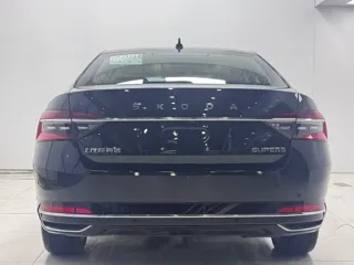 Skoda Superb 2023 купить из Китая, цена 2 778 000 ₽ — Suifenhe Auto