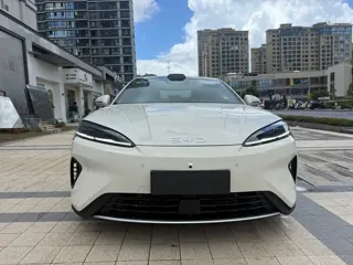 BYD 07 DM-i 2025 купить из Китая, цена 4 134 000 ₽ — Suifenhe Auto