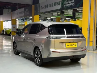 Aion Y 2024 купить из Китая, цена 2 814 000 ₽ — Suifenhe Auto