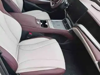 BYD 07 DM-i 2025 купить из Китая, цена 4 226 000 ₽ — Suifenhe Auto