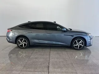 BYD 07 DM-i 2025 купить из Китая, цена 4 111 000 ₽ — Suifenhe Auto