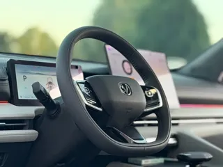 Changan CS75PLUS 2026 купить из Китая, цена 3 079 000 ₽ — Suifenhe Auto