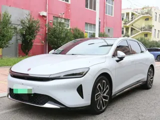 Baojun Xiangjing 2025 купить из Китая, цена 2 936 000 ₽ — Suifenhe Auto