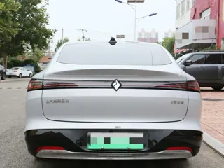 Baojun Xiangjing 2025 купить из Китая, цена 2 936 000 ₽ — Suifenhe Auto