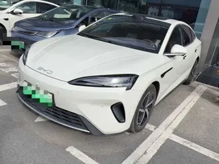 BYD 07 DM-i 2025 купить из Китая, цена 4 143 000 ₽ — Suifenhe Auto