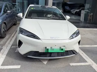 BYD 07 DM-i 2025 купить из Китая, цена 4 143 000 ₽ — Suifenhe Auto