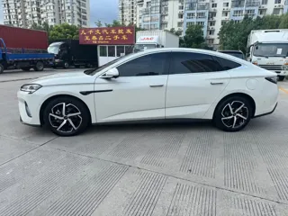 BYD 07 DM-i 2025 купить из Китая, цена 4 149 000 ₽ — Suifenhe Auto