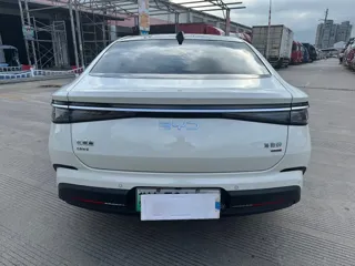 BYD 07 DM-i 2025 купить из Китая, цена 4 149 000 ₽ — Suifenhe Auto