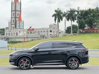 BYD Tang 2023 купить из Китая, цена 3 110 000 ₽ — Suifenhe Auto