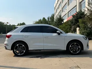 Audi Q3 2022 купить из Китая, цена 2 600 000 ₽ — Suifenhe Auto