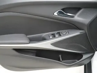 Chevrolet Menlo 2023 купить из Китая, цена 3 116 000 ₽ — Suifenhe Auto