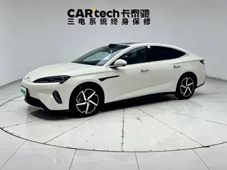 BYD 07 DM-i 2025