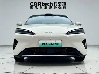 BYD 07 DM-i 2025 купить из Китая, цена 4 226 000 ₽ — Suifenhe Auto